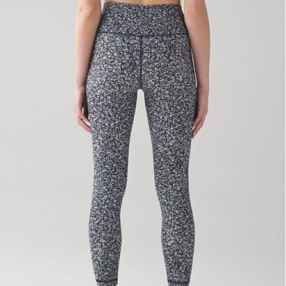LULULEMON Wunder Under Hi-Rise 7/8 Tight (Full-On Luxtreme) Daisy Dust Alpine 4 - Picture 2 of 9